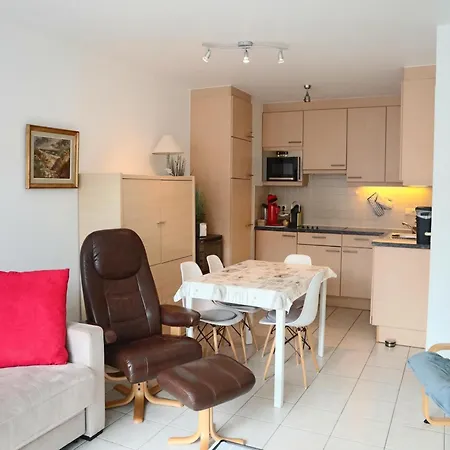 In With Terrace, Cleaning Included *