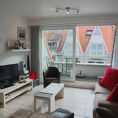 Apartment In With Terrace, Cleaning Included Nieuwpoort